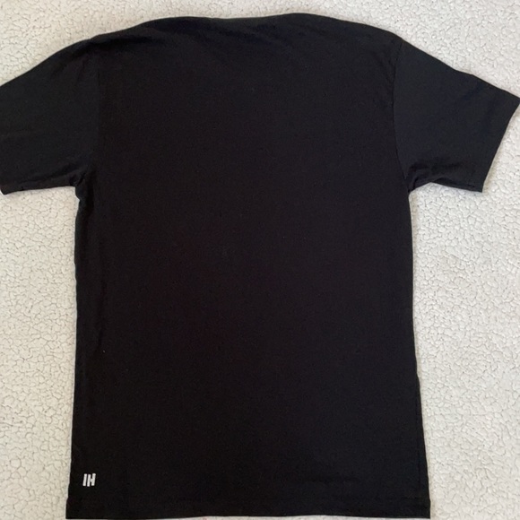 Two Graphic T-shirts Men’s Size Large - Picture 5 of 10